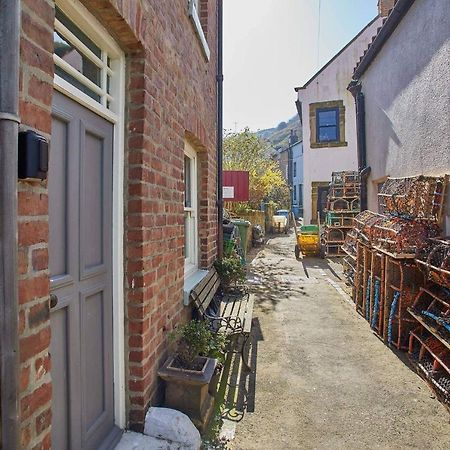 Host&Stay - Gun Gutter House Staithes Extérieur photo